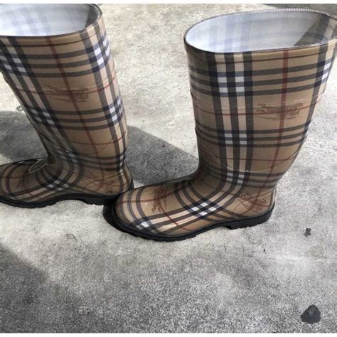 fake burberry wellies|burberry shoes on shoes.